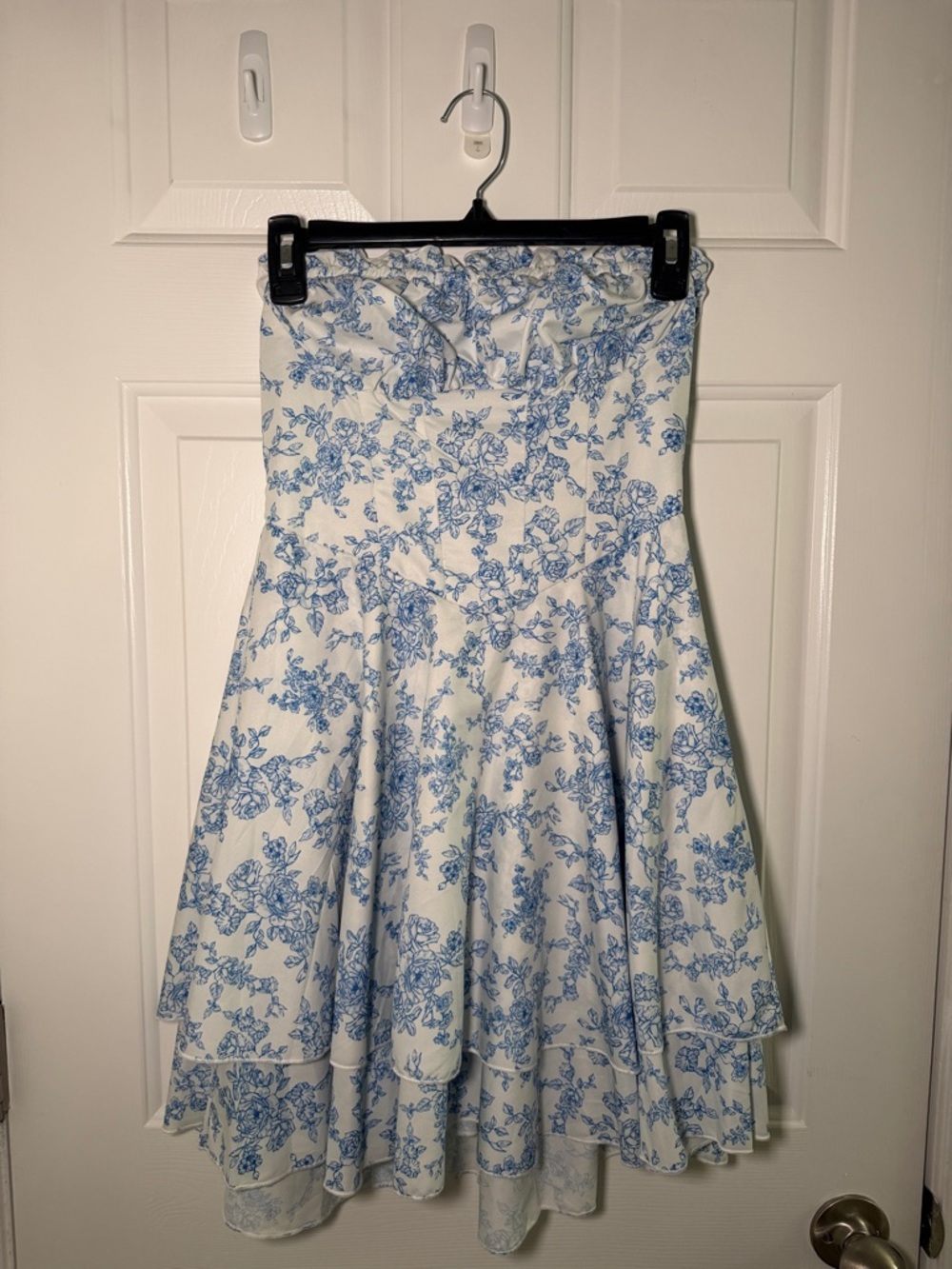 SHEIN White Strapless Floral Fit & Flare Dress with Blue Print